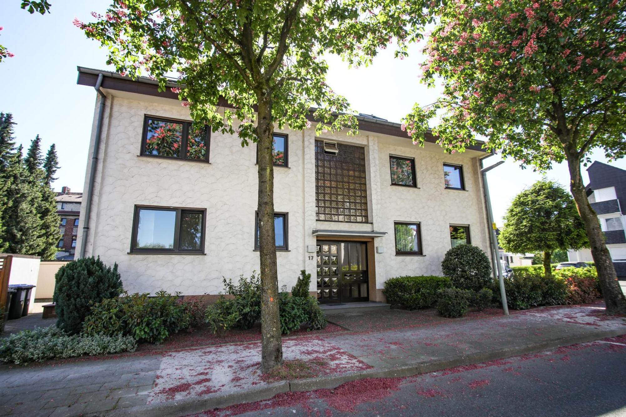 Zentral - Gemuetlich - Kueche - Balkon - Garage Lägenhet Bad Lippspringe Exteriör bild
